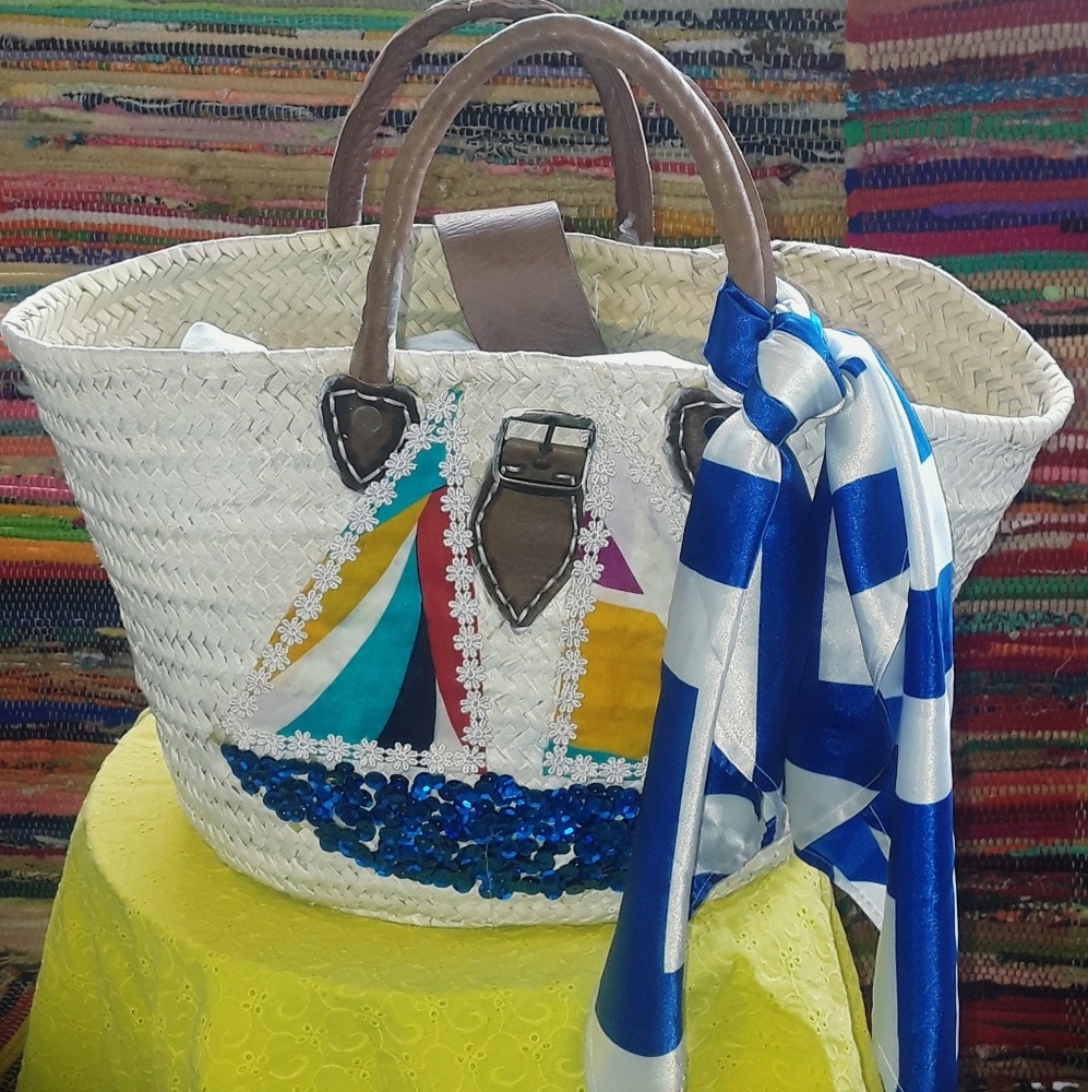 Beautiful natural straw basket.